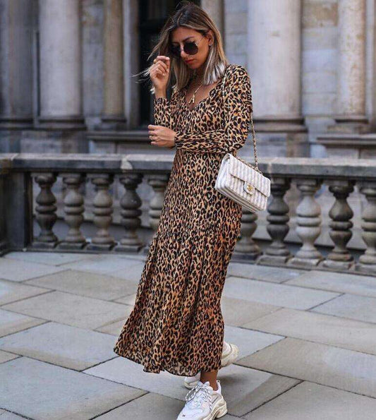 Abito casual con scollo a V e stampa leopardata